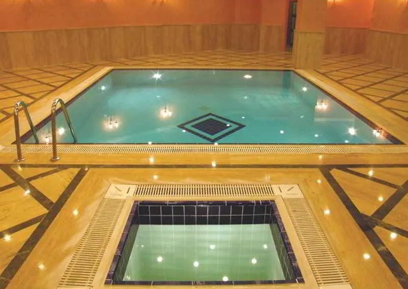 9 On Istanbul Hotel